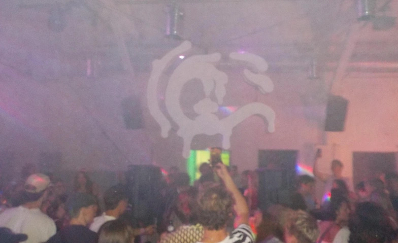 Event-Image for 'WAVE'