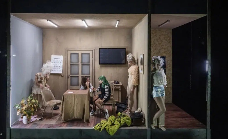 Event-Image for '50. MTT: „Altbau in zentraler Lage“ von Raphaela Bardutzky'
