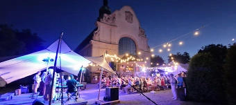 Veranstalter:in von CareBelles mit "Bubble Girl"