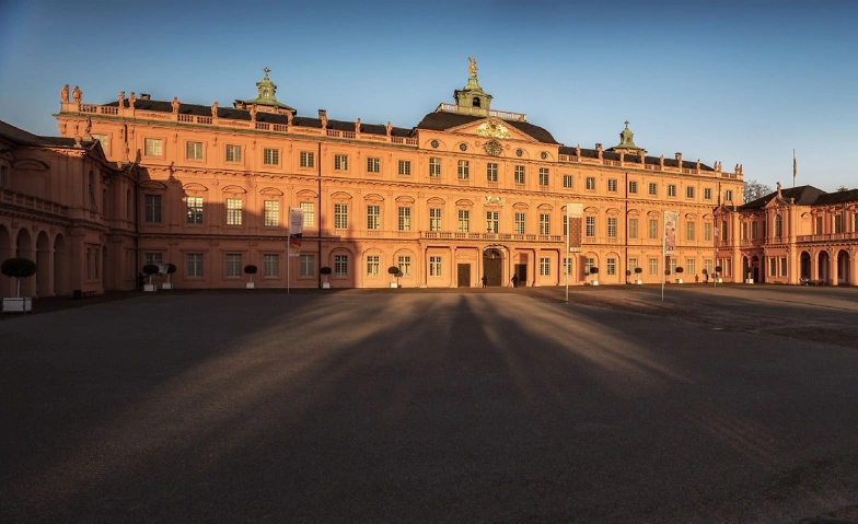 Event-Image for 'Das Schloss mal anders erleben - Ein Rundgang mit Musik'