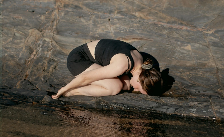 Release &amp; Renew: Yoga &amp; Kleidertausch Tickets