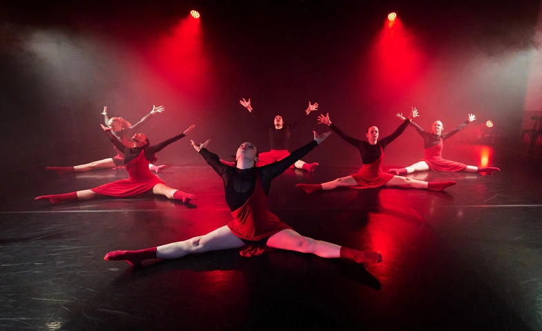 Event-Image for 'ETERNITY - Talking Modern Dance Crew'