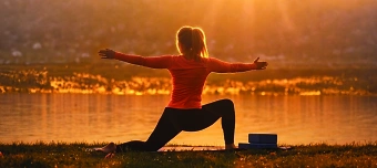 Veranstalter:in von Mid-Summer Sunrise Pilates at the Lake in St&auml;fa