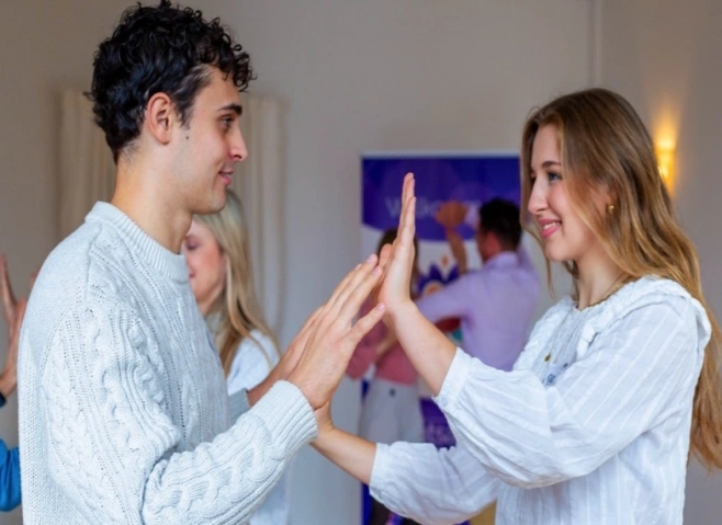 D&uuml;sseldorfs neues Dating Event (25&ndash;35 J.) &ndash; Achtsames Dating VAYU yoga and more, Bl&uuml;cherstra&szlig;e 59, 40477 D&uuml;sseldorf Tickets