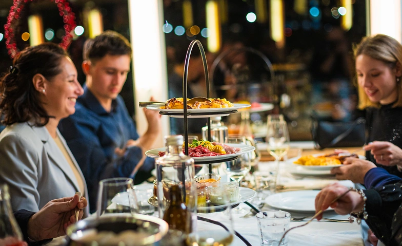 Event-Image for 'Abendfahrt mit Fondue-Genuss  Chinoise & K&auml;se'