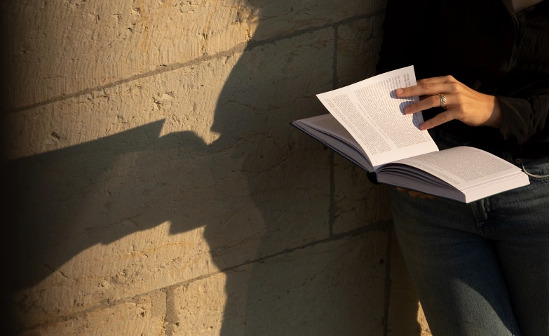 Event-Image for '&Agrave; propos des livres &ndash; Franz&ouml;sischsprachiger Lese-Ap&eacute;ro'