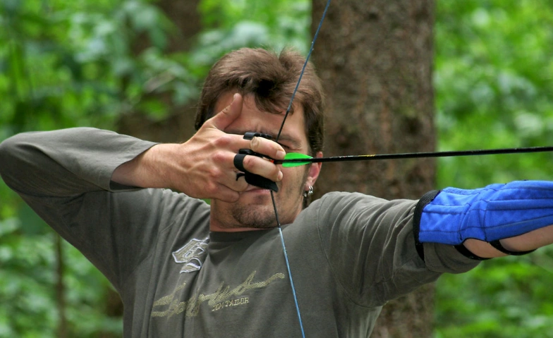 Event-Image for 'Hütten Challenge: Ihr Steinzeit-Abenteuer'