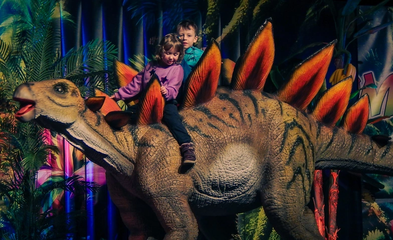 Event-Image for 'DinoMania! Erlebe das Abenteuer im Studio Zwei, G&uuml;strow!'