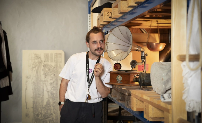 Event-Image for 'Theatertour: "Dehei. Lozärn"'