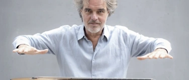 Event-Image for 'Magische Klangreisen - Falk Zenker - Gitarre & Live Looping'