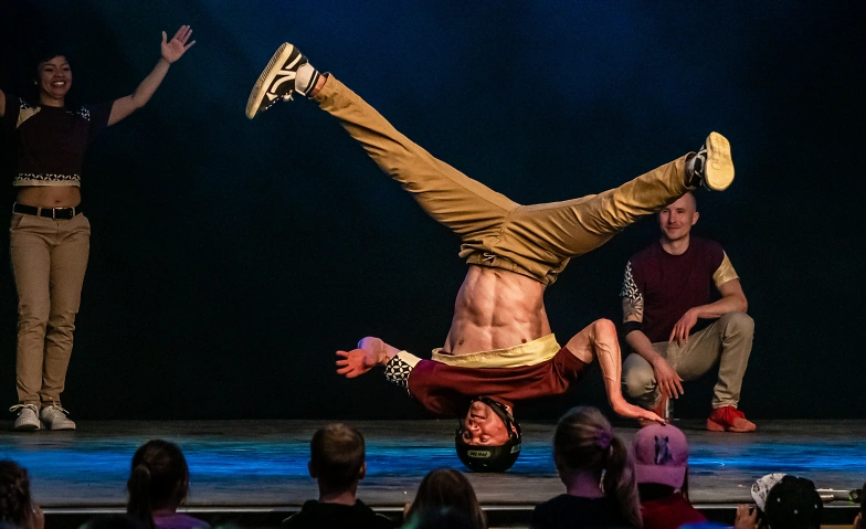 Floor LegendZ "Infinity Circus" - Breakdance Acrobatics Tickets