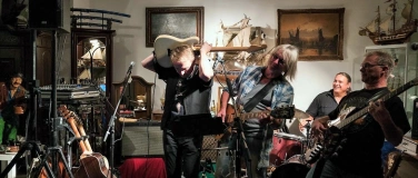 Event-Image for 'Konzert: NEIL YOUNG performed by POWERFINGER'