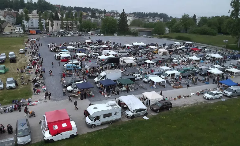 Samstag, 15. April grosser Aussenflohmarkt in Wetzikon / ZH Bei der Eishalle Wetzikon / ZH Billets