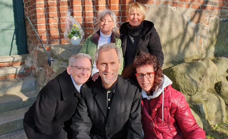 Gartenkonzert mit beliebten Songs,  ABBA, Elton John u.a. Ergotherapie Buddenhagener Str. 11 b in Sassnitz, Buddenhagener Straße 11b, 18546 Sassnitz Tickets