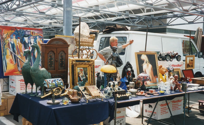 Event-Image for 'Trödelmarkt Gummersbach auf dem überdachten Parkplatz Selgro'