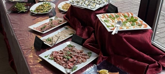 Organisateur de Sonntags Langschl&auml;ferfr&uuml;hst&uuml;ck