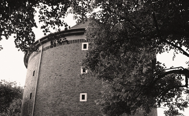 Event-Image for 'Bunkertour im Zombeck-Turm Hamburg-Hasselbrook'