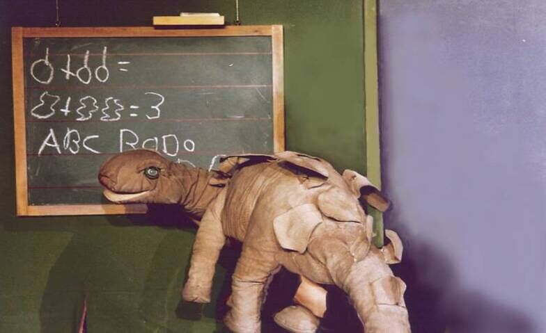 Event-Image for 'Herr Kluge und ein Dinosaurier in der Schule'