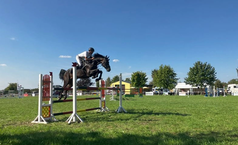 Reitturnier, 71. Jahre Reiten in Lüttewitz Reitplatz Lüttewitz, Prüferner Weg 1, 04720 Döbeln Billets
