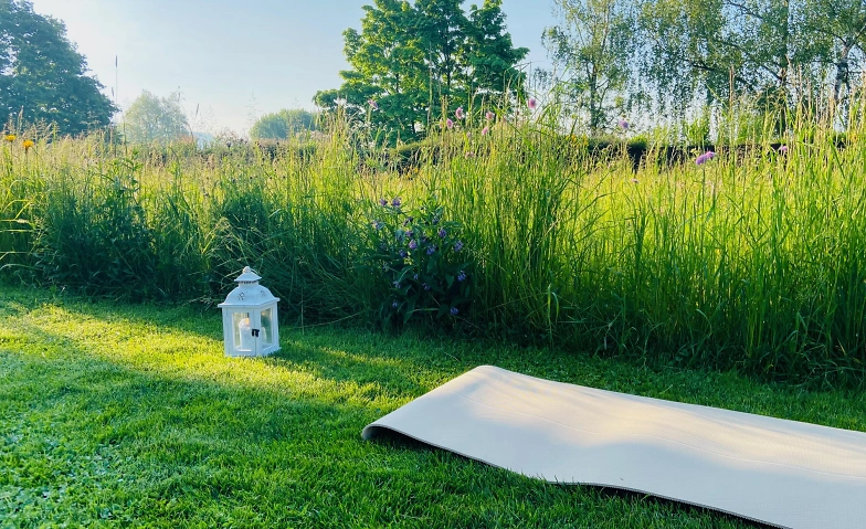 Event-Image for 'Yoga im Blättertanz mit Sauna-Angebot'