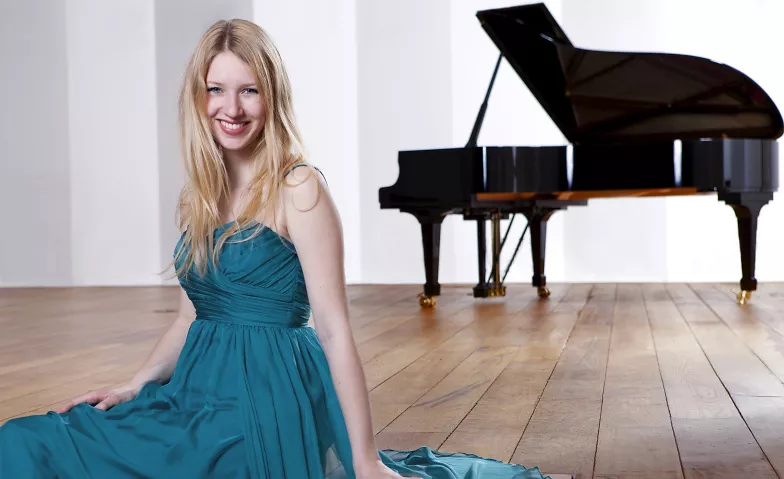Weltklassik am Klavier - Katharina Hack spielt Mozart u.a. ( Marmorsaal, Römerstraße 8, 56130 Bad Ems Tickets