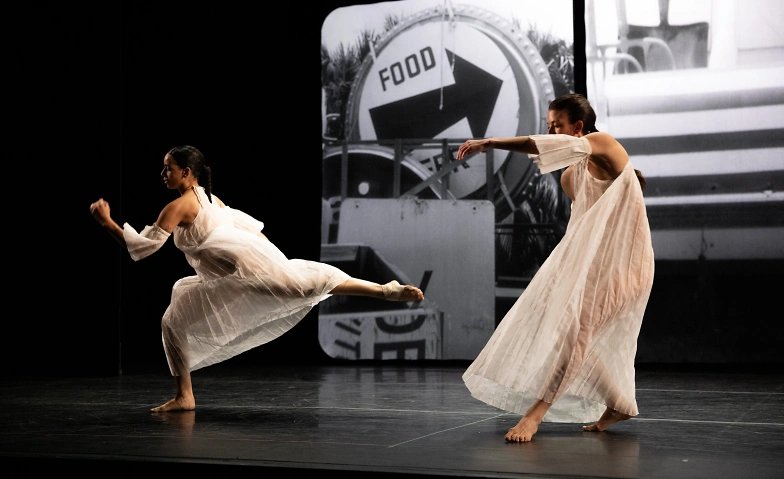 Event-Image for 'Trisha Brown Dance Company / No&eacute; Soulier'