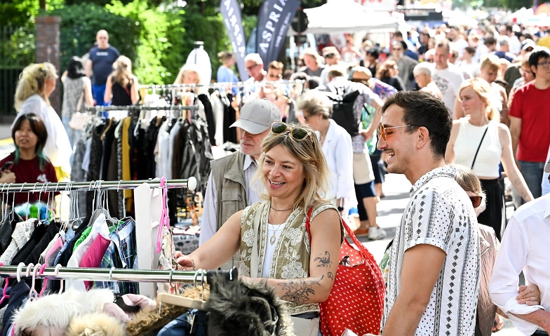 Event-Image for 'Langschläferflohmarkt beim Uhlenfest'