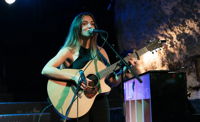 Lucia Losada spielt die Sonntagsmatinee in Birkenried Billets