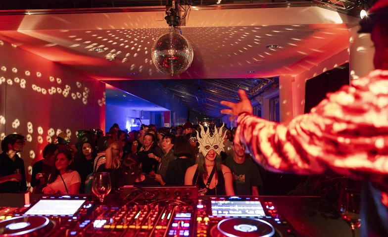 Event-Image for 'Bar der toten Tiere'