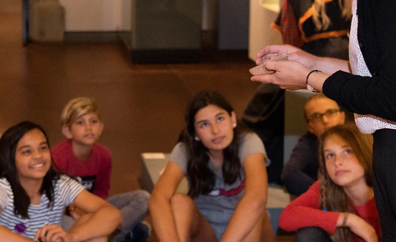 Zeitreise in die Welt von Schnidi und Ötzi – Familienführung Billets