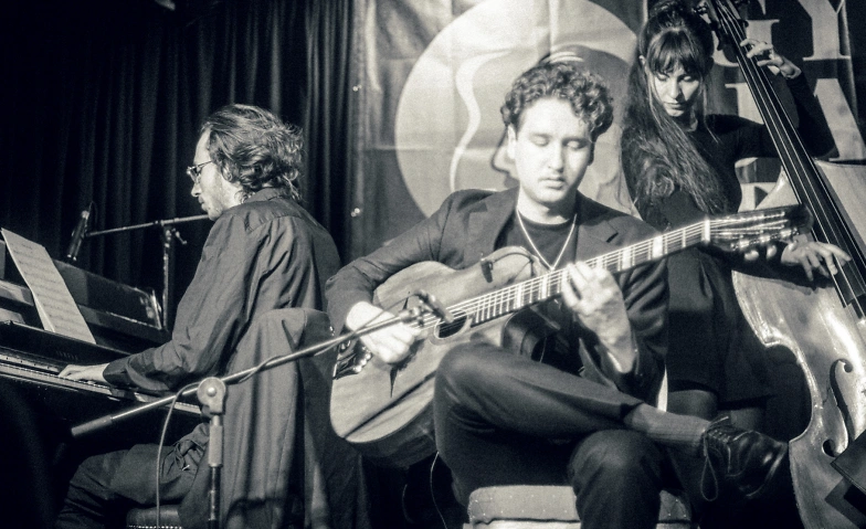 Hot Club im Fraunhofer: Elias Prinz/Theo Kollross/Ida Koch Billets
