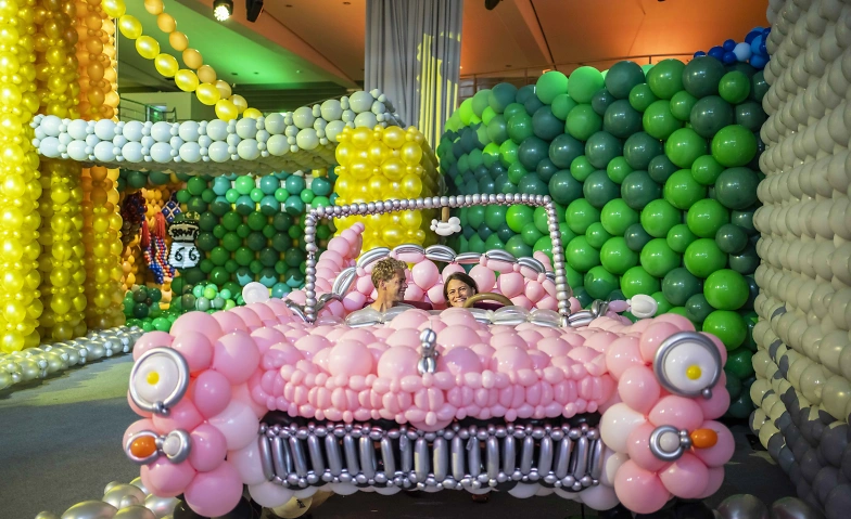 Event-Image for 'Luftballonwelten im Pineapplepark M&uuml;nchen - Europas gr&ouml;&szlig;te F'