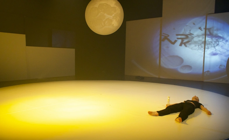 Event-Image for 'Re: Future. Ein tanztheatrales Echo aus der Zukunft'