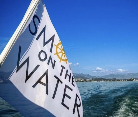 Smoke on the Water - ab Z&uuml;rich Hafen Enge, Mythenquai 61, 8002 Z&uuml;rich Tickets