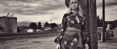 Event-Image for 'Winterkonzert mit Sofia Talvik & Band am Kleinkunstbühne Q24'