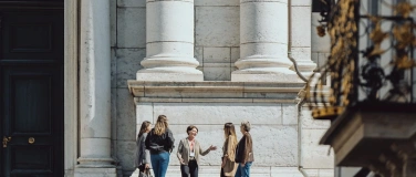 Event-Image for 'Themenf&uuml;hrung: Stadtf&uuml;hrung mit Live-Gesang'