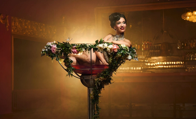 Event-Image for 'Weihnachtszauber im Berlin Art Apartment (Burlesque Show)'