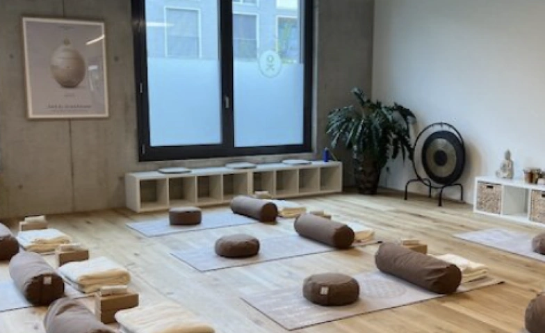 Event-Image for 'YOGA FLOW'